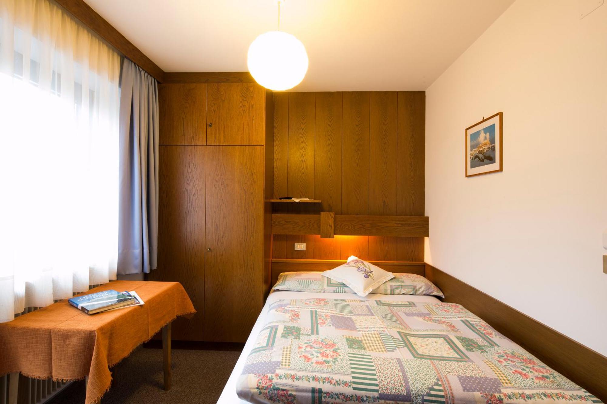 Ciasa Iris Hotel โคลฟอสโก ภายนอก รูปภาพ